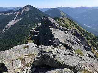 Looking east, I ran the ridge, then hiked out the Mount Defiance/Mason Lake Trail.