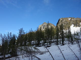Descending snow from Pistol Pass