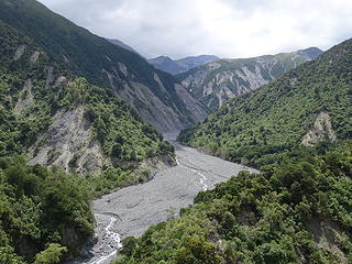 Landslide fill in the upper Hapuku Valley